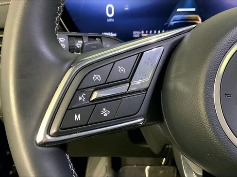 Used 2025 Buick Envision Sport Touring image 18