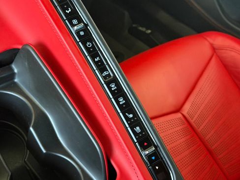 Certified 2021 Chevrolet Corvette Stingray Premium Conv w/ Z51 Performance Package RWD image 11