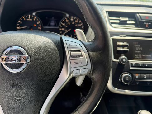 Used 2016 Nissan Altima 2.5 SR FWD image 17