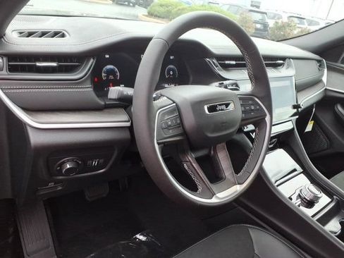 New 2026 Jeep Grand Cherokee L 4WD image 6