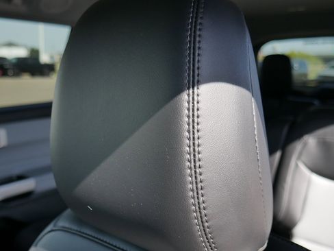 Used 2023 Ford Explorer XLT w/ Equipment Group 202A image 33