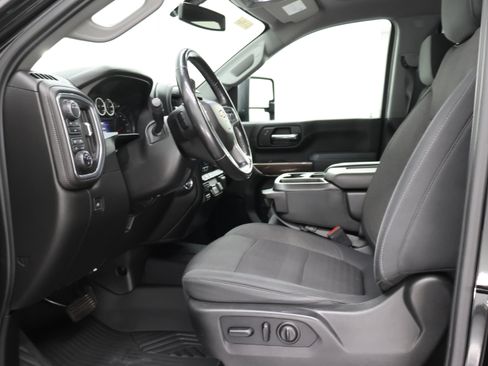 Used 2020 Chevrolet Silverado 2500 LT w/ All Star Edition AWD/4WD image 8