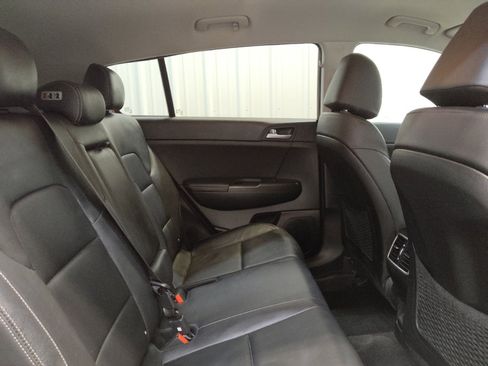 Used 2017 Kia Sportage EX image 19