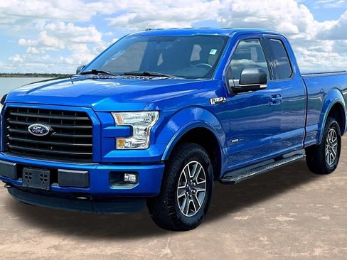 Used 2015 Ford F150 XLT w/ Equipment Group 302A Luxury AWD/4WD image 4