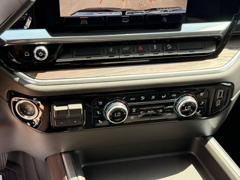 New 2026 GMC Sierra 2500 SLT AWD/4WD image 20