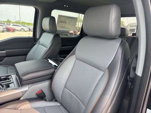 New 2025 Ford F150 Lariat w/ Equipment Group 502A High image 26