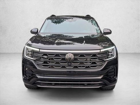 Used 2024 Volkswagen Atlas SEL Premium R-Line AWD/4WD image 2