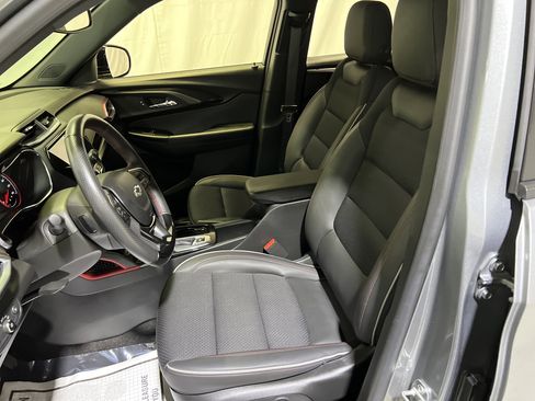 Certified 2023 Chevrolet TrailBlazer RS w/ Sun and Liftgate Package FWD image 18