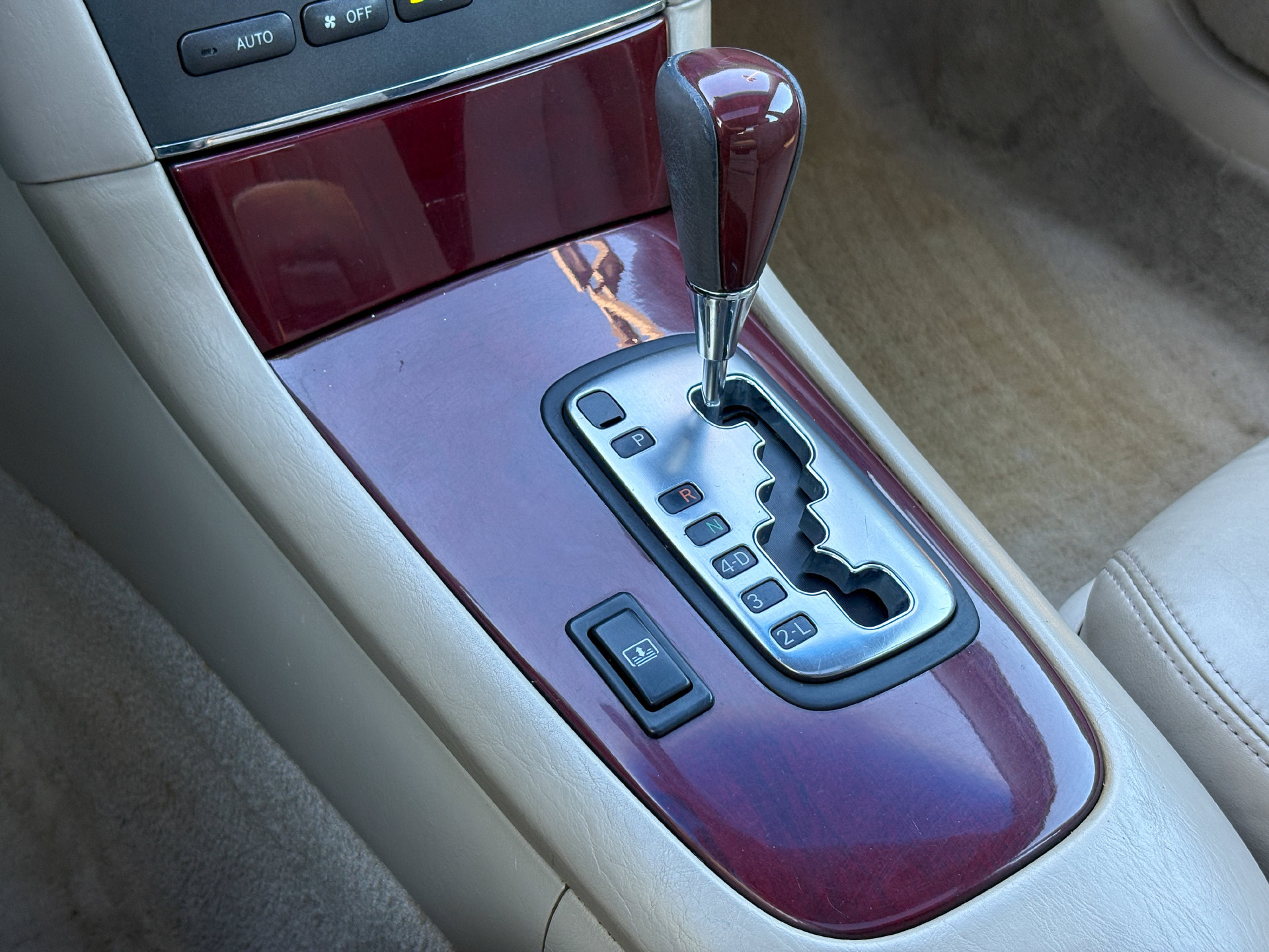 Used 2004 Lexus ES 330 FWD image 16