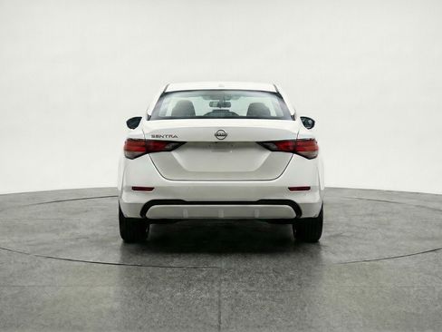 Used 2025 Nissan Sentra SV image 7