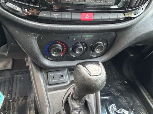 Used 2017 RAM ProMaster City Tradesman w/ Rear Back-up Camera Group image 17