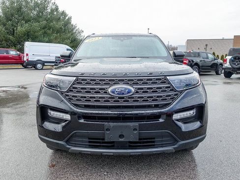 Used 2023 Ford Explorer XLT w/ Equipment Group 202A image 9