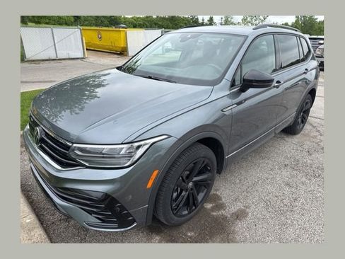 Used 2023 Volkswagen Tiguan SE R-Line AWD/4WD image 1