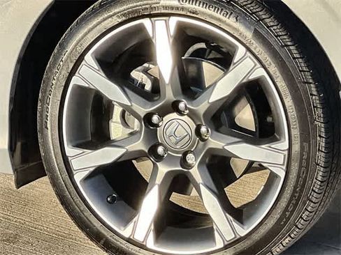 Certified 2025 Honda Civic Sport Touring image 9