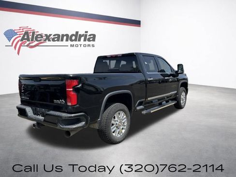 Certified 2025 Chevrolet Silverado 3500 High Country w/ High Country Premium Package AWD/4WD image 5