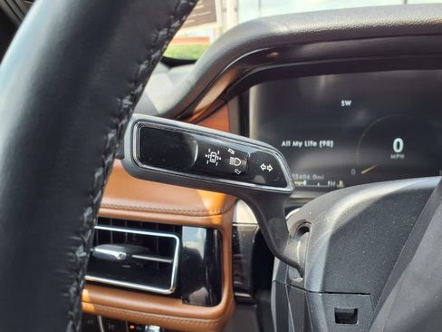Used 2022 Lincoln Aviator Reserve w/ Equipment Group 201A RWD image 20