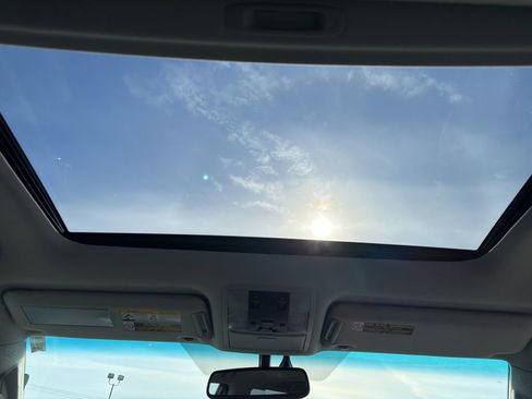 Used 2015 Lexus GX 460 w/ Premium Package image 23