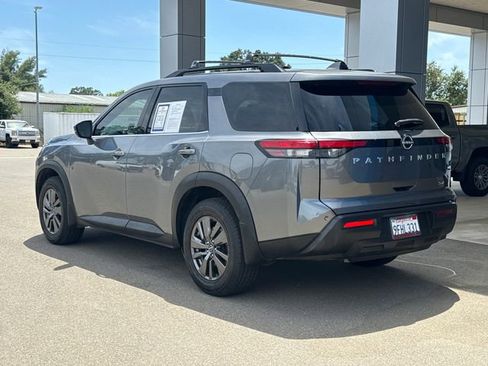 Used 2022 Nissan Pathfinder SV w/ Cargo Package FWD image 5