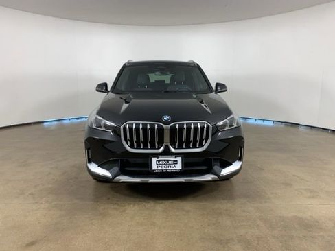 Used 2025 BMW X1 xDrive28i image 3