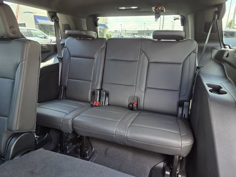 Used 2024 Chevrolet Tahoe Z71 w/ Luxury Package AWD/4WD image 20