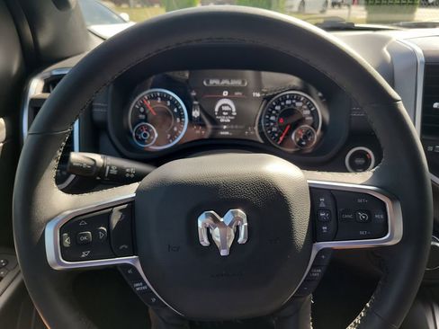 Used 2025 RAM 1500 Big Horn RWD image 31