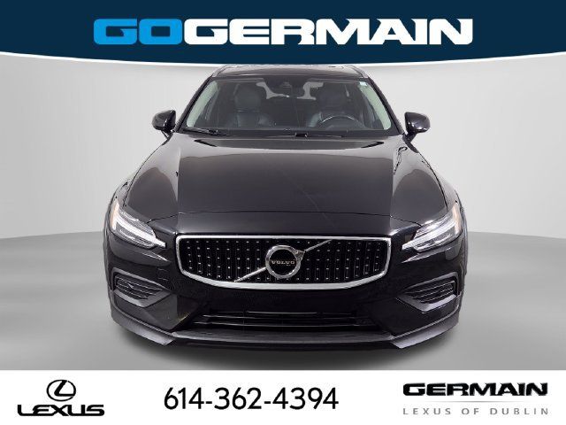 Used 2020 Volvo V60 T5 Cross Country AWD/4WD image 5