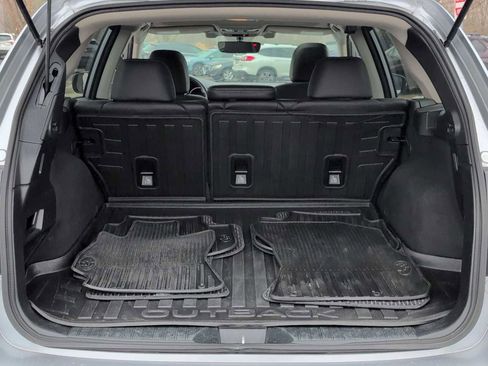 Used 2018 Subaru Outback 2.5i Limited image 34