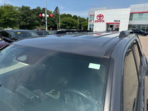 Used 2025 Toyota 4Runner SR5 AWD/4WD image 45