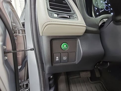 Used 2020 Honda HR-V LX image 24