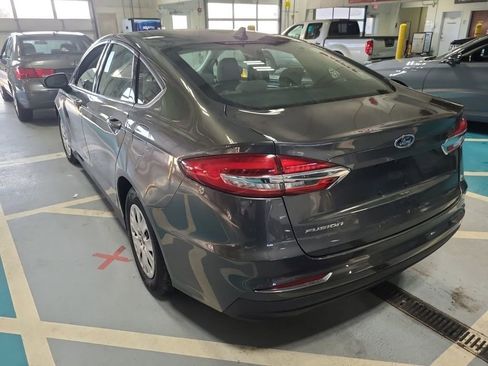 Used 2020 Ford Fusion S image 4
