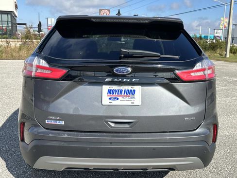 Certified 2024 Ford Edge SEL image 3