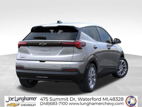 New 2027 Chevrolet Bolt LT image 4