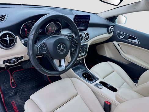 Used 2018 Mercedes-Benz GLA 250 image 7