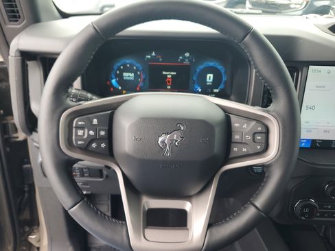 New 2026 Ford Bronco Badlands AWD/4WD image 14