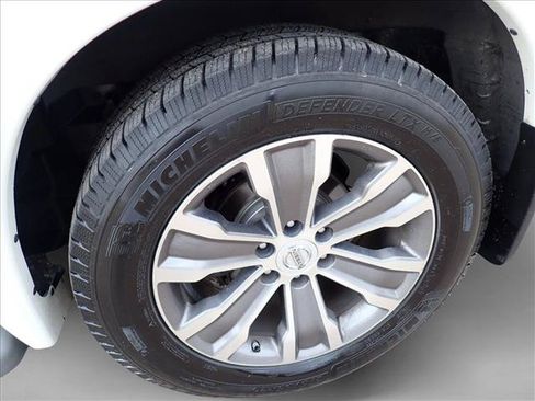 Used 2015 Nissan Armada SL w/ Moonroof Package RWD image 7