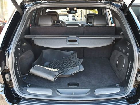 Used 2018 Jeep Grand Cherokee SRT AWD/4WD image 43