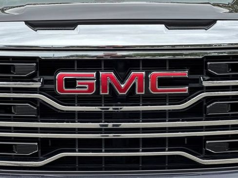 Used 2022 GMC Sierra 1500 SLT w/ SLT Premium Package AWD/4WD image 49