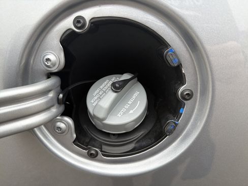 Used 2024 RAM 2500 Tradesman w/ Chrome Appearance Group image 22