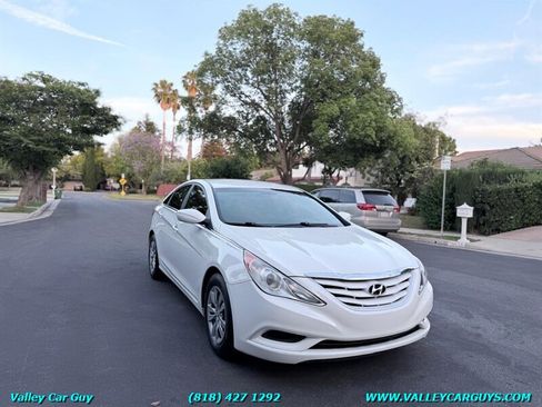Used 2011 Hyundai Sonata GLS FWD image 3