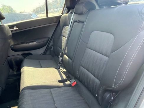 Used 2022 Kia Sportage LX AWD/4WD image 9