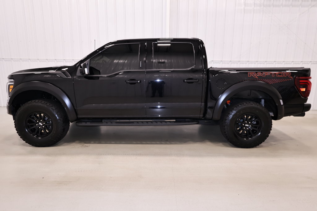 Used 2026 Ford F150 Raptor AWD/4WD image 4