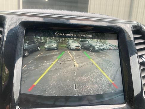 Used 2020 Jeep Cherokee Limited AWD/4WD image 24