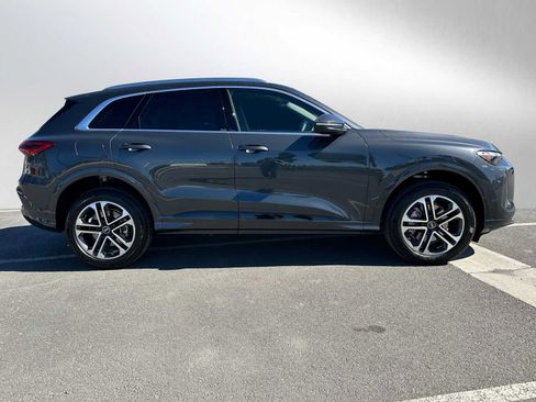 New 2025 Audi Q5 Premium image 6