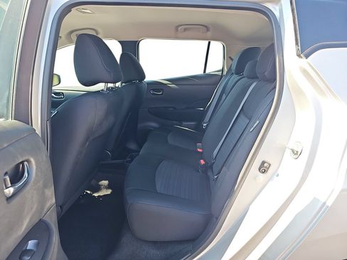 Used 2025 Nissan Leaf S FWD image 14