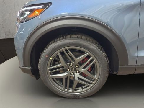 New 2026 Ford Explorer ST-Line AWD/4WD image 18