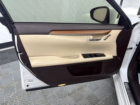 Used 2016 Honda Pilot EX-L image 11