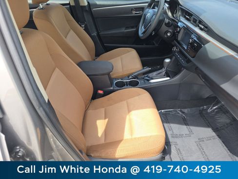 Used 2016 Toyota Corolla LE FWD image 21