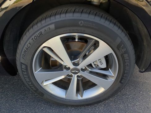 Used 2023 Genesis GV80 3.5T Advanced + w/ Advanced Package image 32