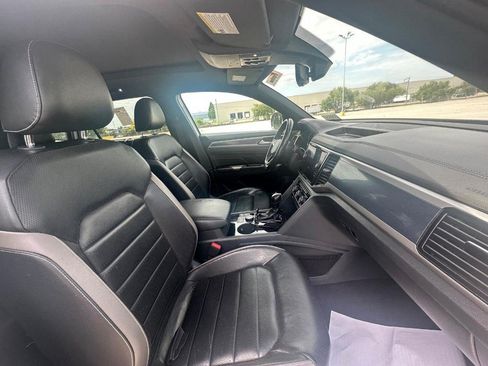 Used 2020 Volkswagen Atlas Cross Sport SEL Premium w/ Cross Sport MDO Package AWD/4WD image 12