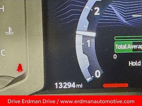 Certified 2025 Toyota Tacoma SR image 31